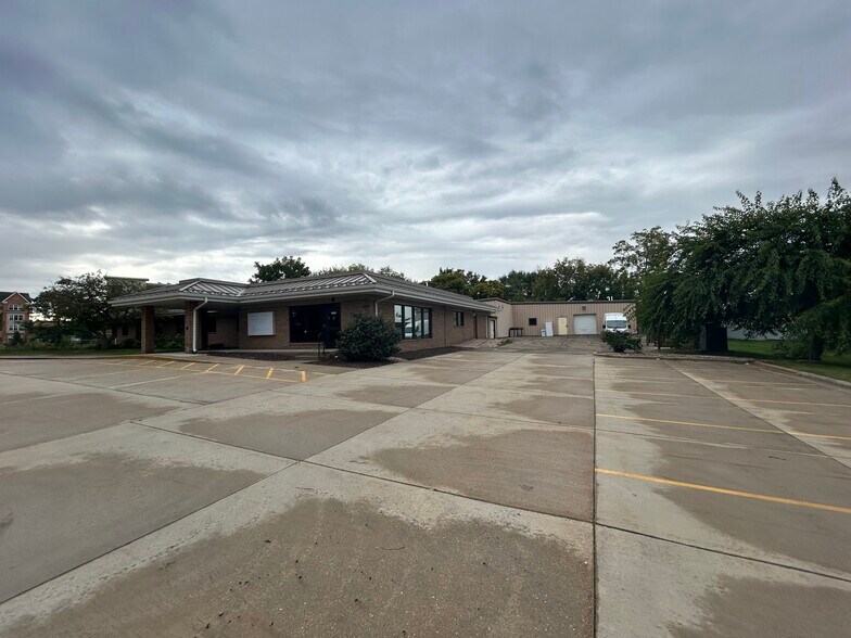 7601 Discovery Dr, Middleton, WI à vendre - Photo de l’immeuble – Image 2 sur 14