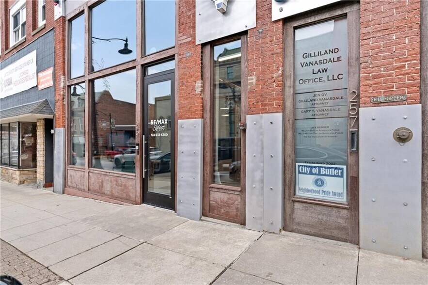257 S Main St, Butler, PA à vendre - Photo de l’immeuble – Image 2 sur 22