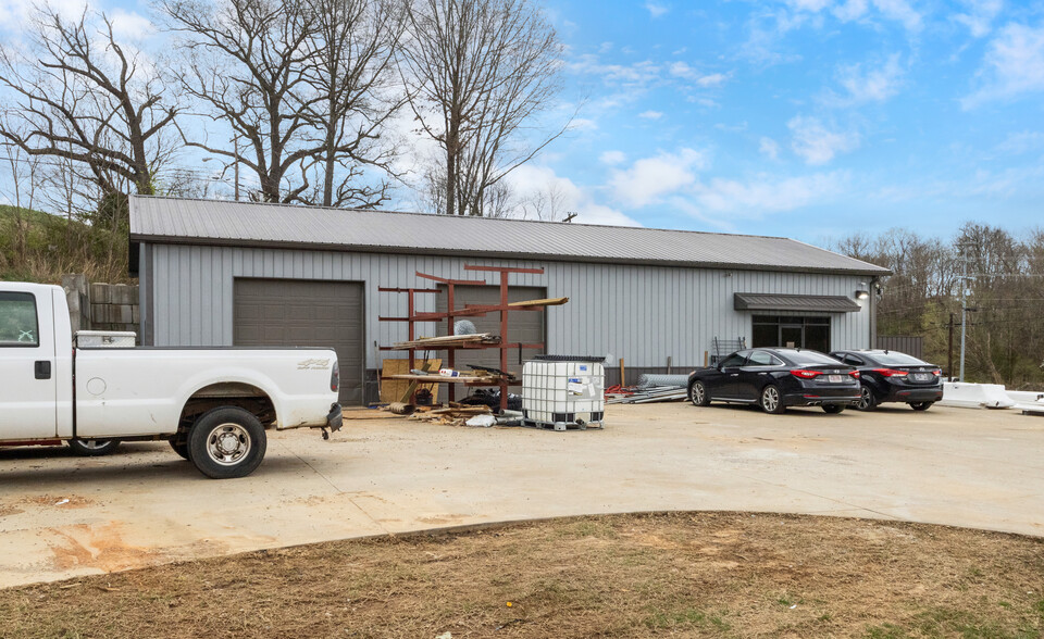 1083 Seven Mile Ferry Rd N, Clarksville, TN à vendre - Photo de l’immeuble – Image 3 sur 7