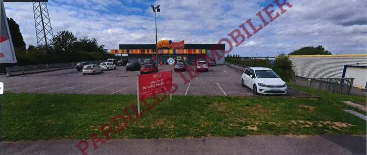 Local commercial dans Hautmont à louer - Photo de l’immeuble – Image 2 sur 5