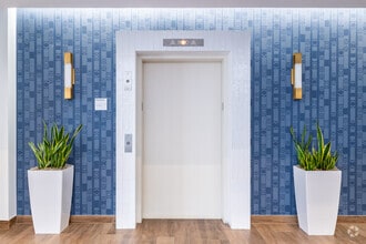 118 Turnpike Rd, Southborough, MA à louer Photo intérieure– Image 2 sur 13