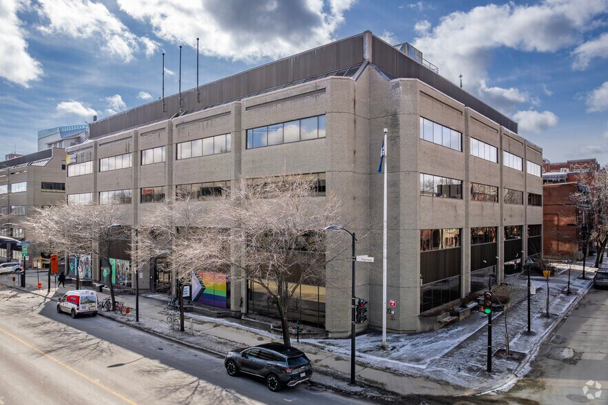 1200 Av Papineau, Montréal, QC à louer - Photo principale – Image 1 sur 4