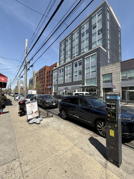 2356 Nostrand Ave, Brooklyn, NY à louer - Photo de l’immeuble – Image 3 sur 4