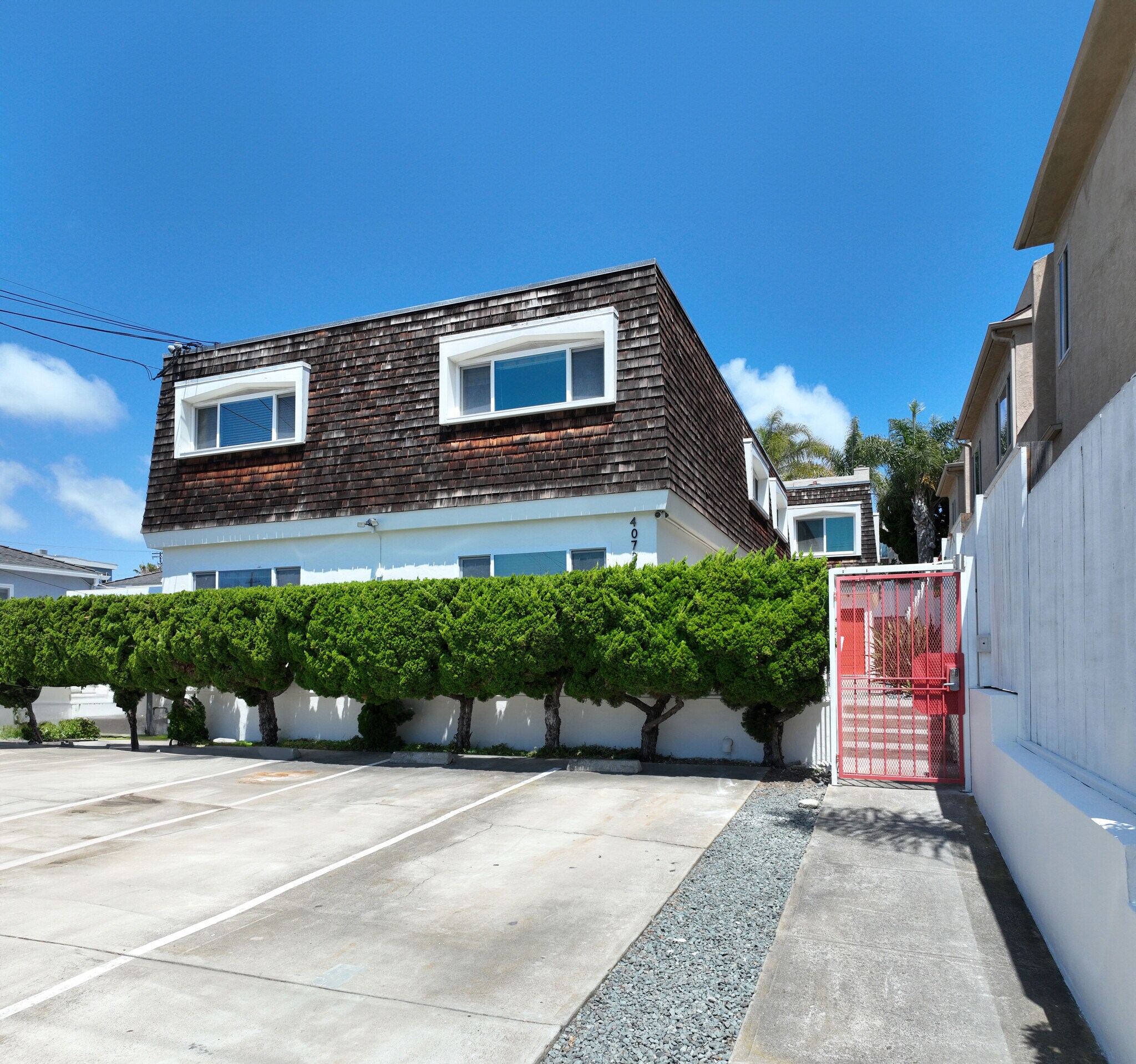 4073 Gresham St, San Diego, CA à vendre Photo de l’immeuble– Image 1 sur 16