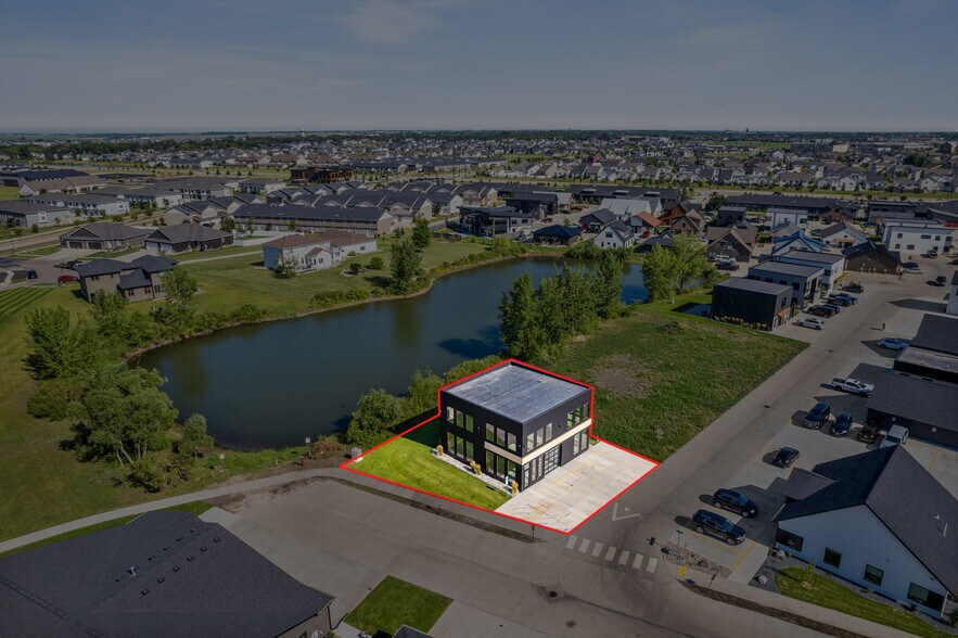 3344 5th Way E, West Fargo, ND à louer - Photo de l’immeuble – Image 3 sur 21
