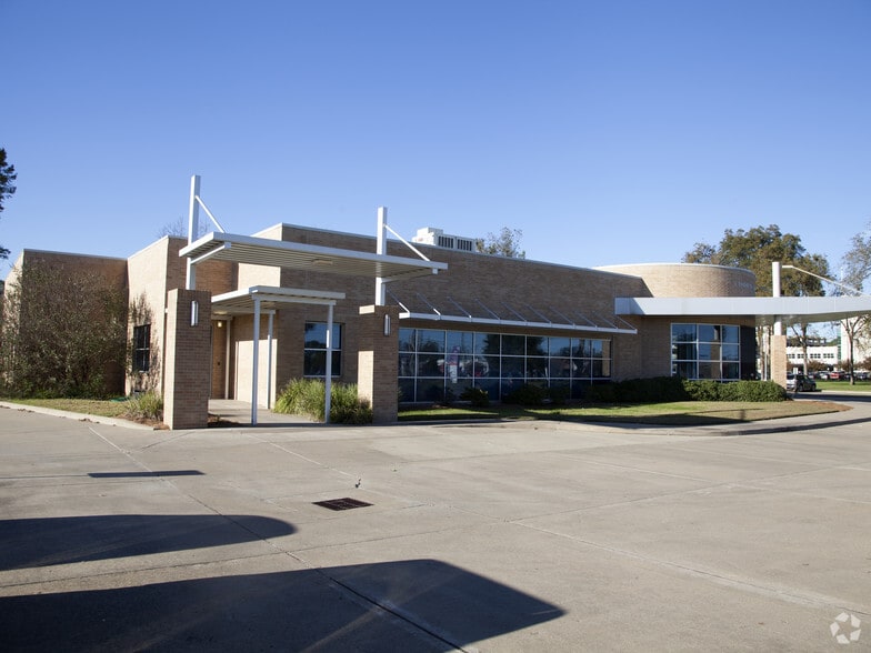 3436 Masonic Dr, Alexandria, LA à louer - Photo principale – Image 1 sur 2