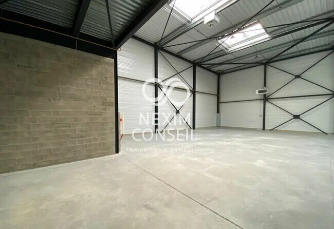 Plus de détails pour 8 Avenue De Stalingrad, Stains - Industriel/Logistique à vendre