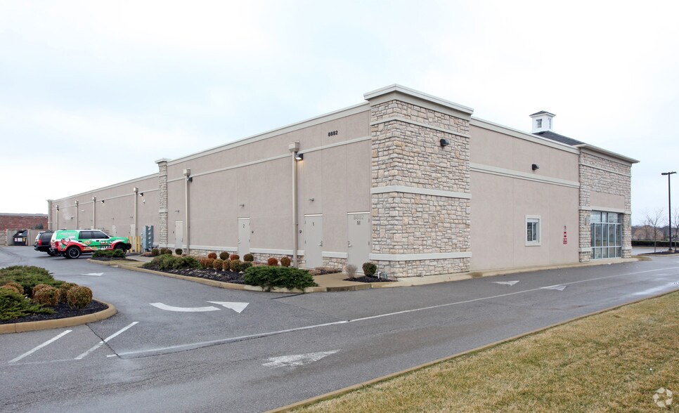 8882 Moreland St, Powell, OH à louer - Photo de l’immeuble – Image 2 sur 20