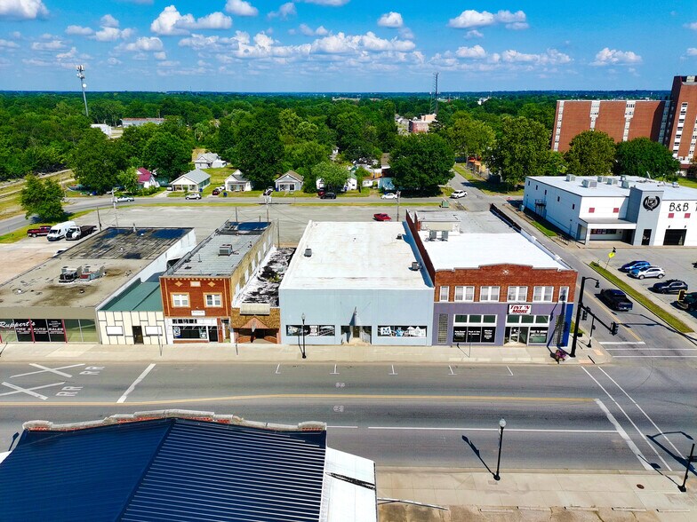 306 N Main St, Miami, OK à vendre - Photo de l’immeuble – Image 3 sur 8