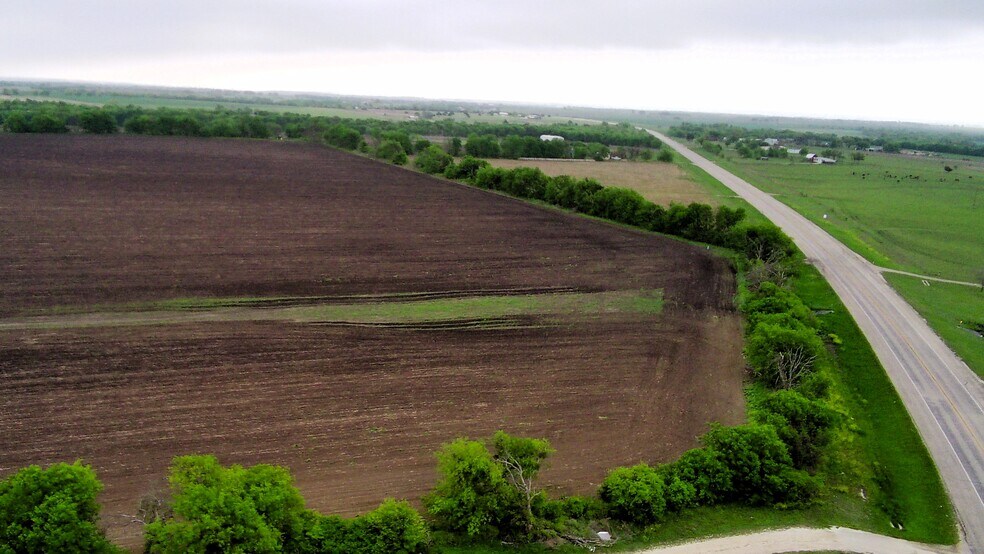 255 TX-7, Eddy, TX à vendre - Photo de l’immeuble – Image 3 sur 16