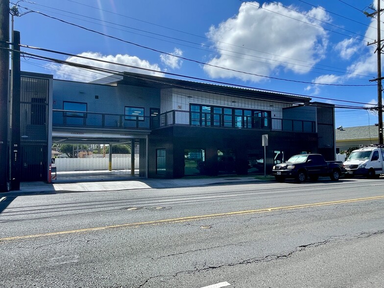 903 Isenberg St, Honolulu, HI à louer - Photo de l’immeuble – Image 1 sur 6