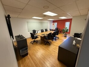 456 US Highway 22 W, Readington, NJ à louer Photo intérieure– Image 1 sur 18