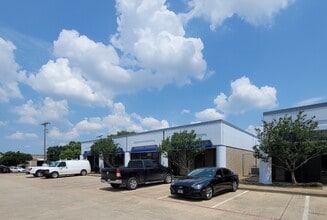 10701-10727 Plano Rd, Dallas, TX à louer Photo de l’immeuble– Image 2 sur 6