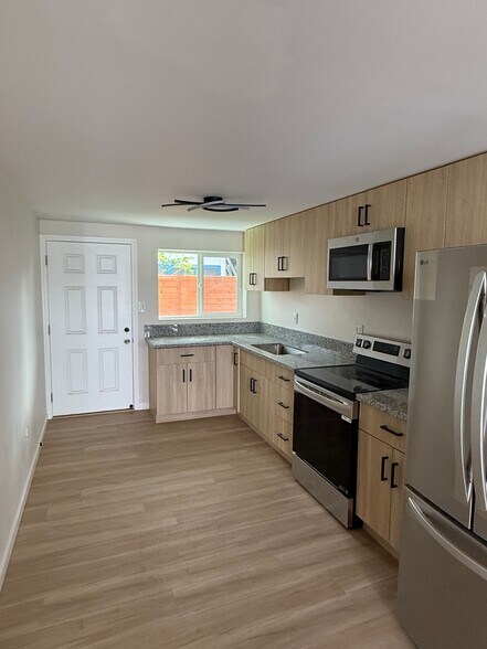 2711 Waiaka Rd, Honolulu, HI à vendre - Photo de l’immeuble – Image 2 sur 8