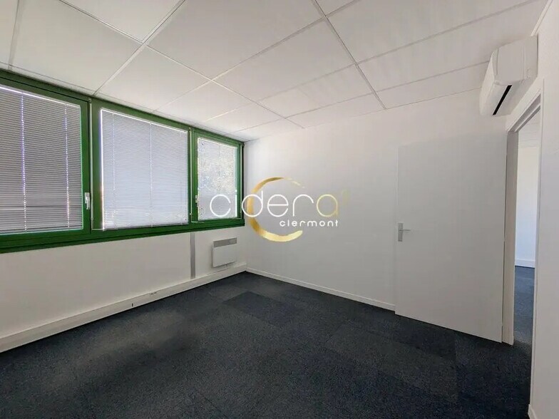 Bureau dans Clermont-Ferrand à louer - Photo de l’immeuble – Image 3 sur 4