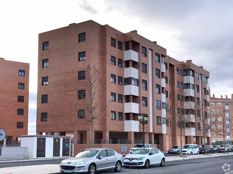 Avenida de la Juventud, 26, Ávila, Ávila à vendre - Photo de l’immeuble – Image 2 sur 2