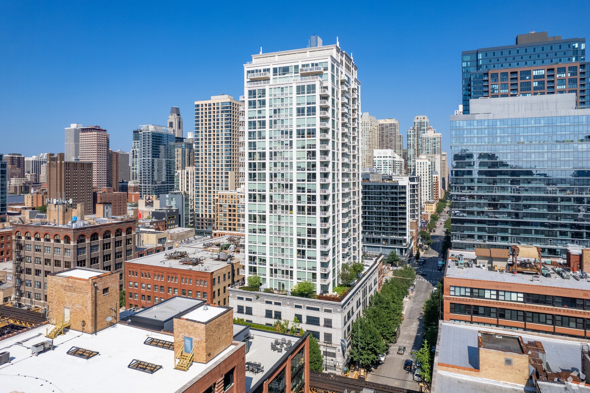 222 W Erie St, Chicago, IL à vendre Photo principale– Image 1 sur 39