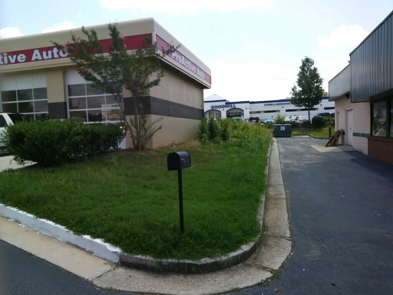 2320 Ronald Reagan Pky, Snellville, GA à vendre - Photo de l’immeuble – Image 3 sur 4
