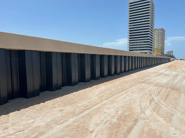 2000 N Atlantic Ave, Daytona Beach, FL à vendre - Photo de l’immeuble – Image 2 sur 14