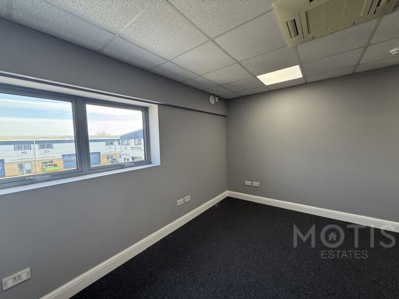 Pent Rd, Folkestone à louer - Photo de l’immeuble – Image 2 sur 7