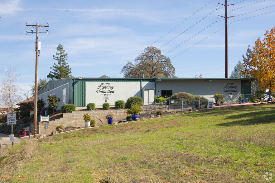 2522 Merrychase Dr, Cameron Park, CA à louer - Photo de l’immeuble – Image 3 sur 3