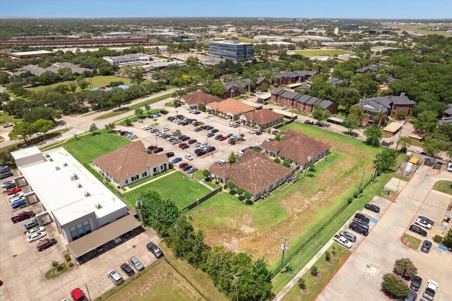 360 E Medical Center Blvd, Webster, TX à vendre - Photo de l’immeuble – Image 3 sur 35