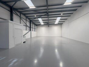 Golds Hill Way, Tipton à louer Photo intérieure– Image 1 sur 3