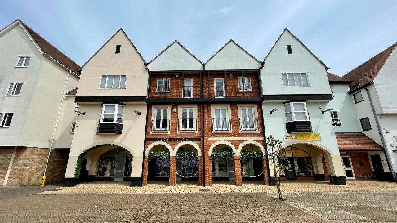 10-26 Market Sq, South Woodham Ferrers à vendre Photo de l’immeuble– Image 1 sur 3
