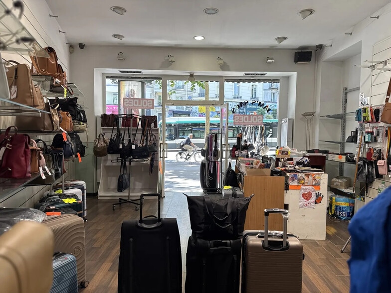 Local commercial dans Paris à louer - Photo de l’immeuble – Image 2 sur 5