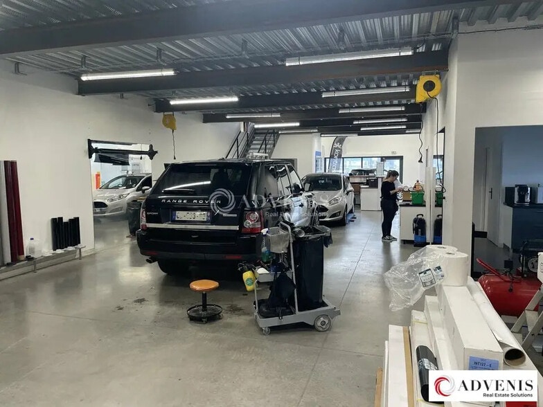 Local d’activités dans Mérignac à louer - Photo de l’immeuble – Image 2 sur 7