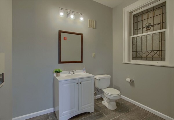 1007 N Front St, Harrisburg, PA à louer - Photo intérieure – Image 3 sur 11