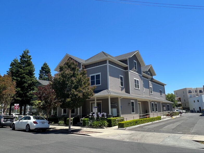 1030 Seminary St, Napa, CA à vendre - Photo de l’immeuble – Image 3 sur 4