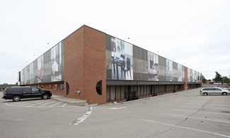 Plus de détails pour 555-573 Alness St, Toronto, ON - Industriel/Logistique à louer