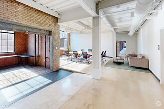 7514 Thomas Blvd, Pittsburgh, PA à louer Numérisation 3D Matterport– Image 1 sur 7