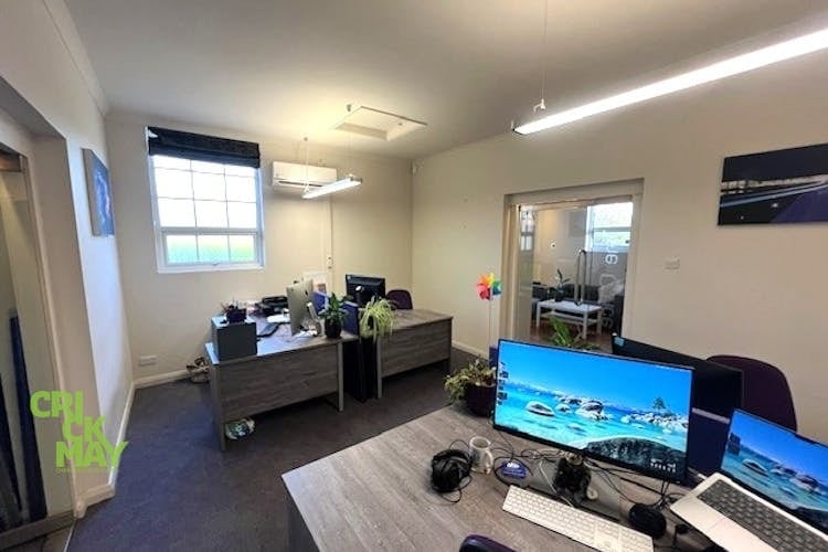 Old Crawley Rd, Horsham à louer Photo intérieure– Image 1 sur 5