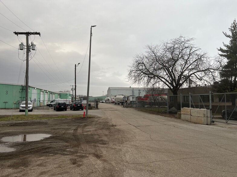 7020 Cline Ave, Hammond, IN à louer - Photo de l’immeuble – Image 2 sur 4