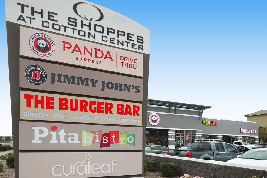 4730 S 48th St, Phoenix, AZ à vendre - Photo de l’immeuble – Image 3 sur 10