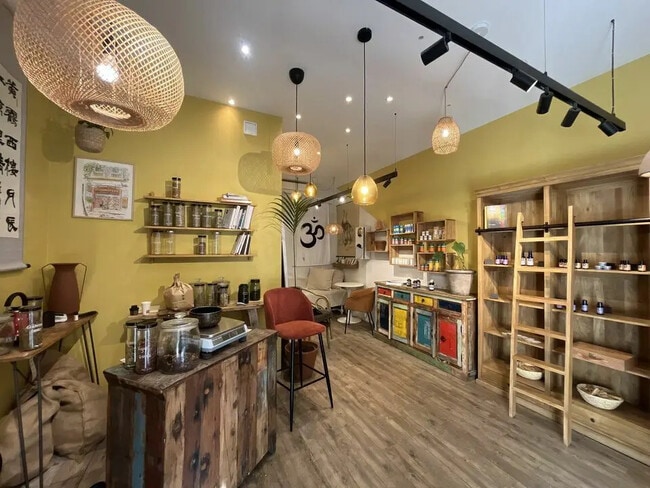 Plus de détails pour Local commercial à louer