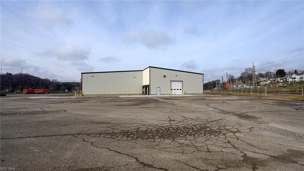 703 Woodlawn Ave, Cambridge, OH à louer - Photo de l’immeuble – Image 2 sur 13