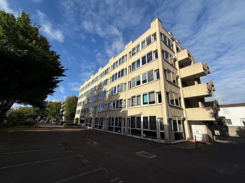 11 Liverpool Gdns, Worthing à louer - Photo de l’immeuble – Image 2 sur 11