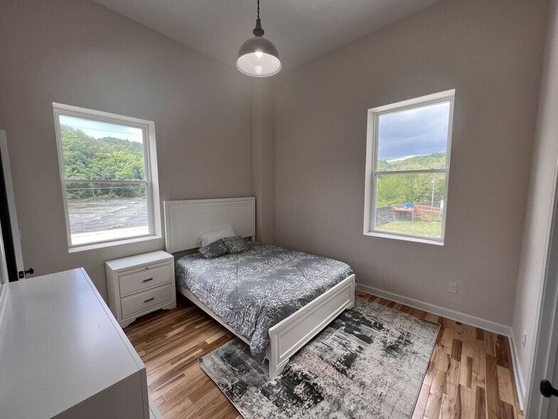 471-472 W Main St, Fries, VA à vendre - Photo intérieure – Image 3 sur 5