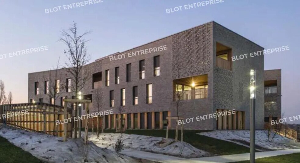 Bureau dans Saint-Herblain à louer - Photo de l’immeuble – Image 3 sur 8