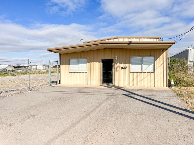 1304A Dayton Rd, Midland, TX à louer - Photo de l’immeuble – Image 3 sur 45