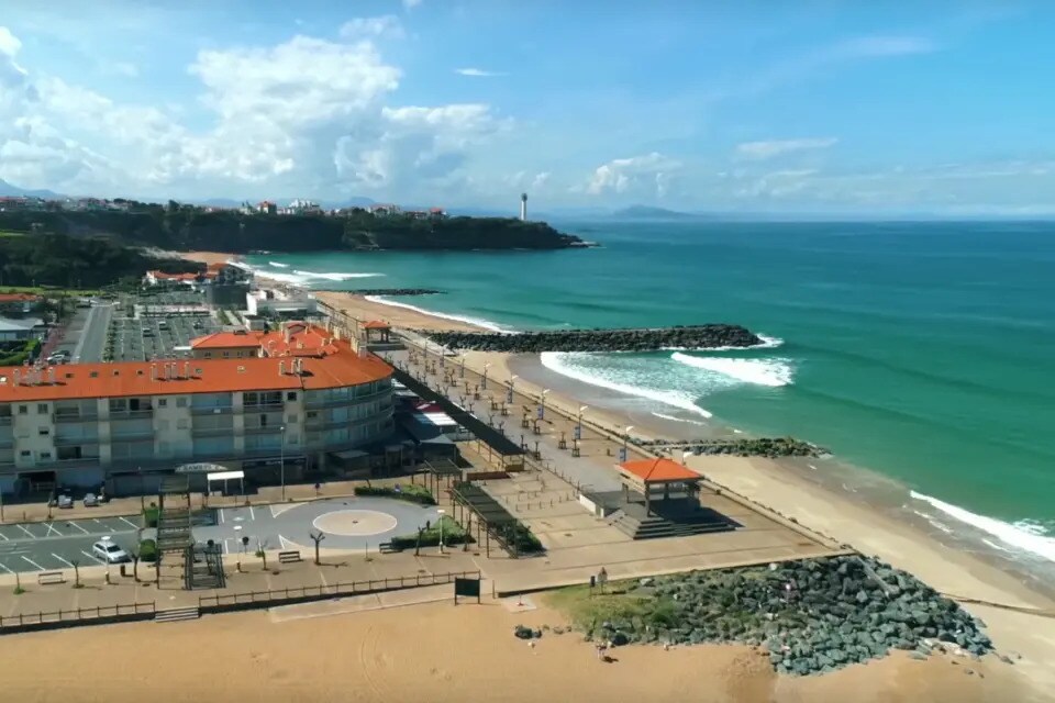 Local commercial dans Anglet à louer Aérien– Image 1 sur 2