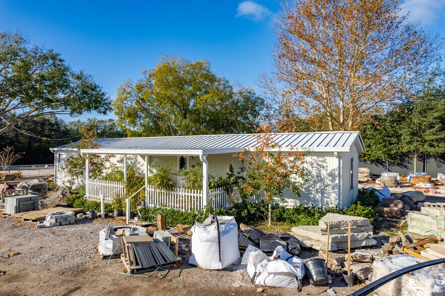 2027 Gunn Hwy, Odessa, FL à louer - Photo principale – Image 1 sur 10