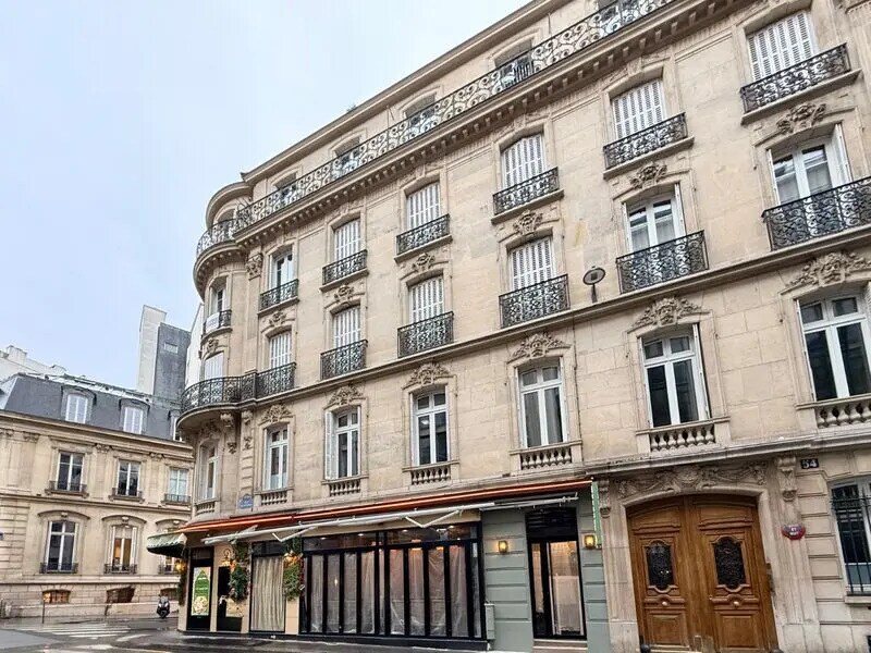 Bureau dans Paris à louer Photo de l’immeuble– Image 1 sur 14