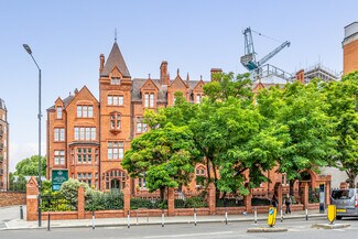 Plus de détails pour 100 Hammersmith Rd, Londres - Bureau à louer