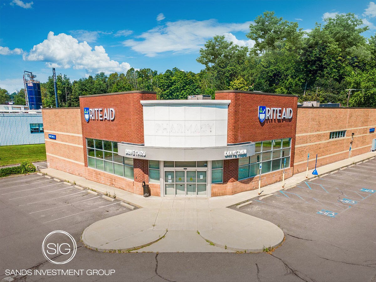 801 Grow Ave, Montrose, PA à vendre Photo de l’immeuble– Image 1 sur 7