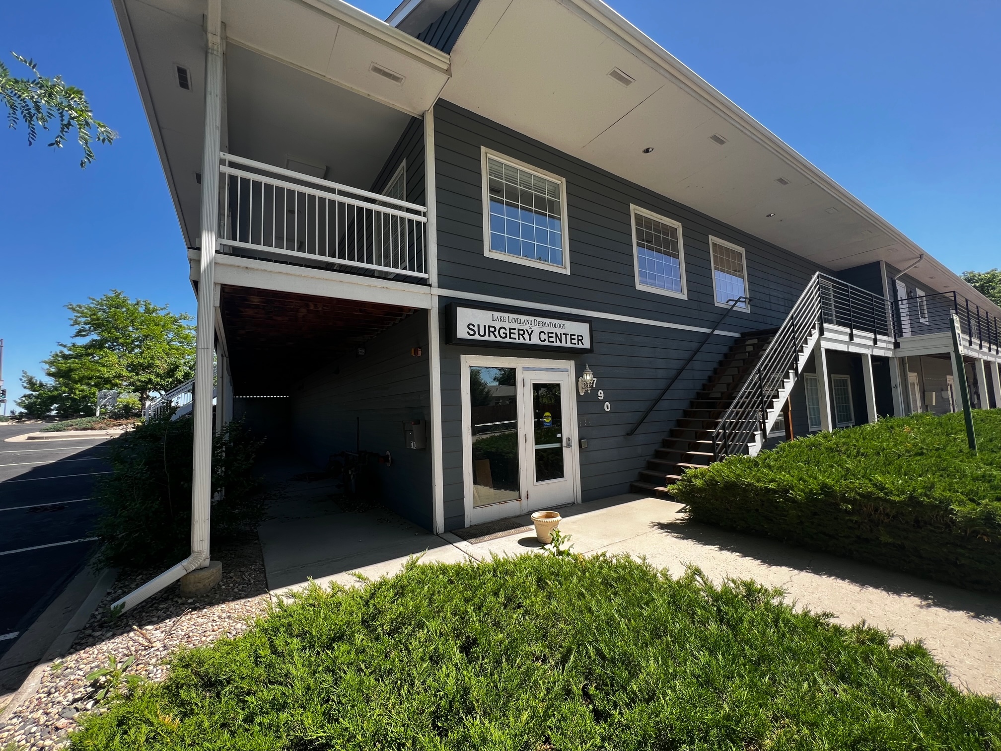 790 W Eisenhower Blvd, Loveland, CO à louer Photo de l’immeuble– Image 1 sur 7