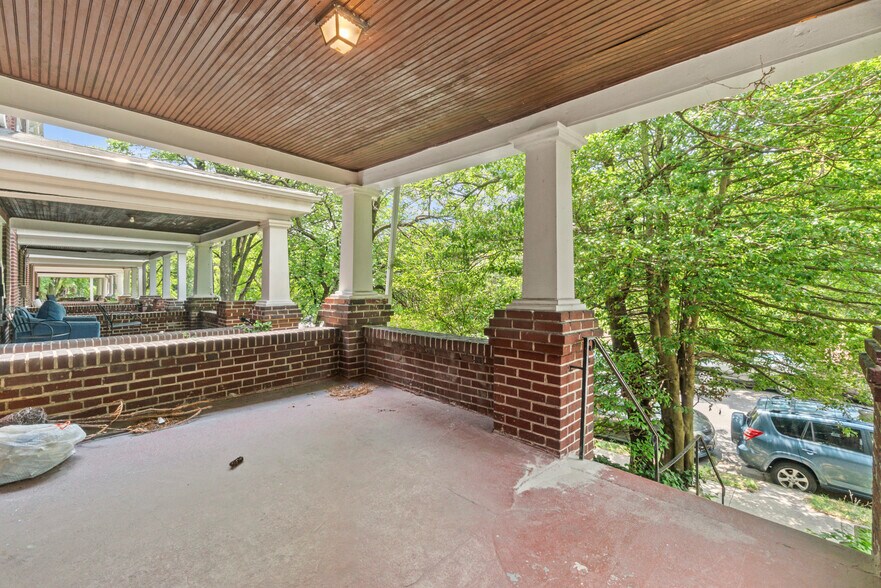 3211 Guilford Ave, Baltimore, MD à vendre - Photo de l’immeuble – Image 3 sur 28